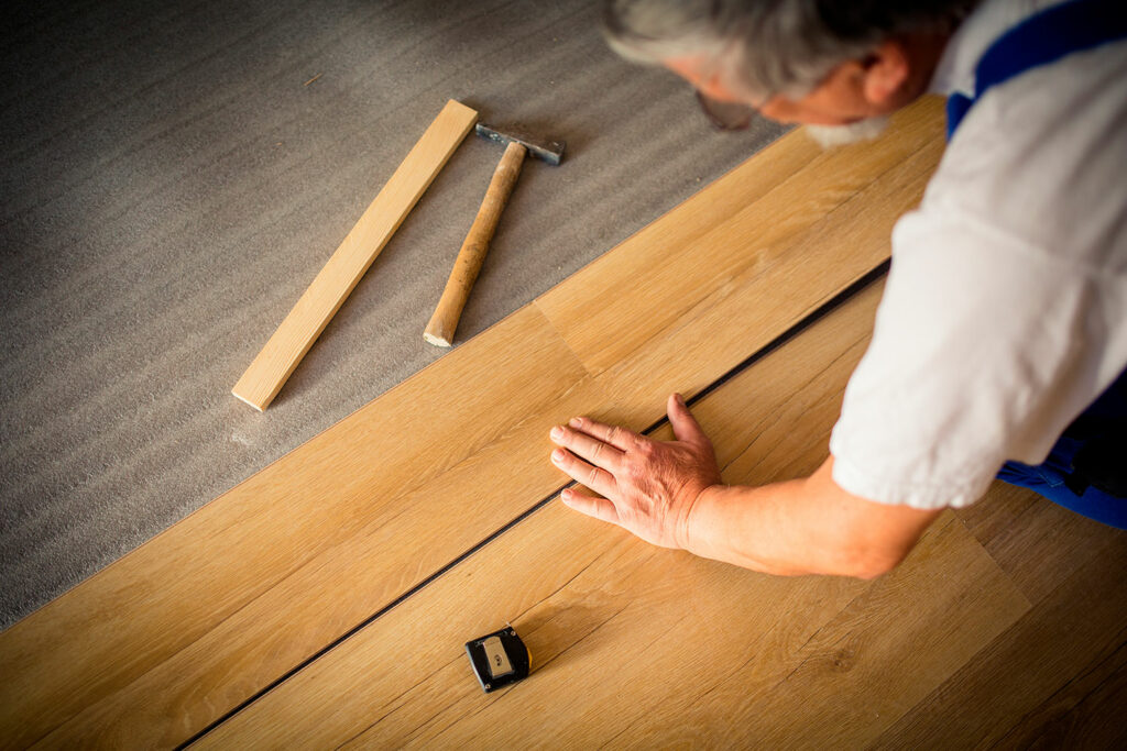 piso madeira instalacao laminado