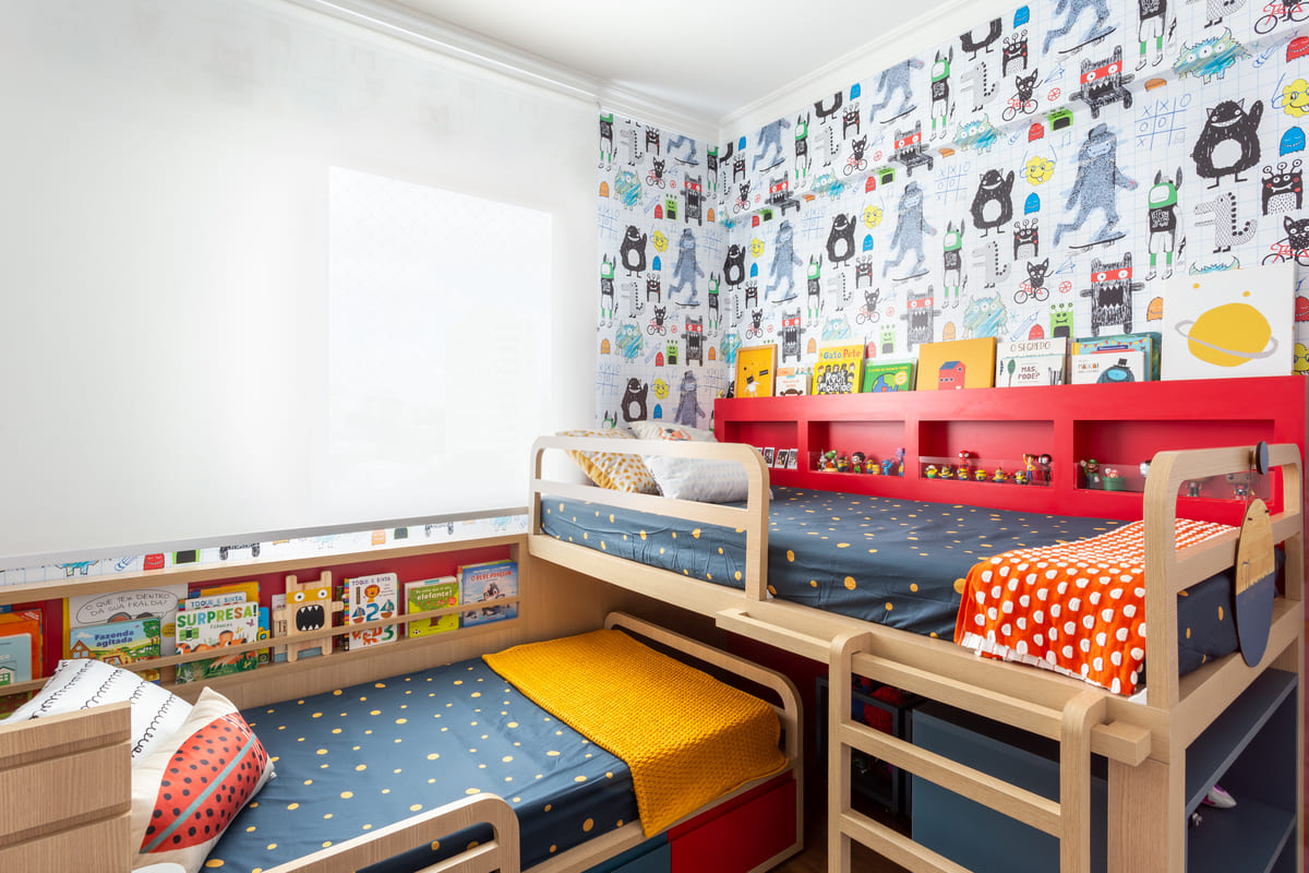 quarto-compartilhado-irmaos-duas-camas-decoracao-infantil