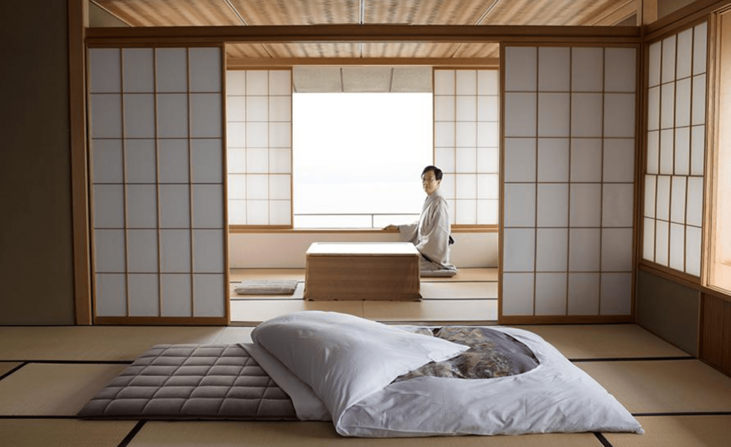 Futon: o que é e como usá-los na decoração - Portal Loft