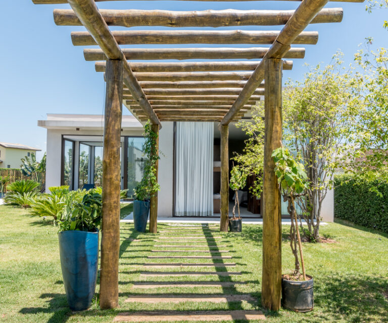 Pergolado: o que é, para que serve e como escolher - Portal Loft