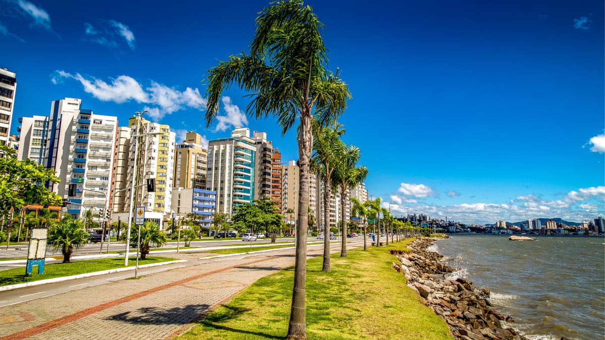 Como é morar em FlorianópolisSC - Saiba mais sobre a vida na capital catarinense