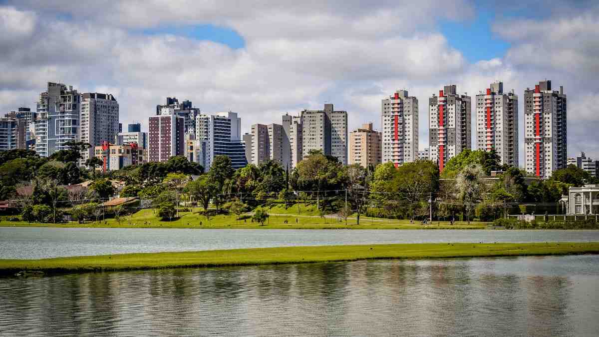 Conheça o bairro Bigorrilho em Curitiba